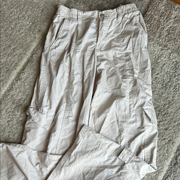 Zara Light Weight Cream Cargo Pants​ - Picture 2 of 4